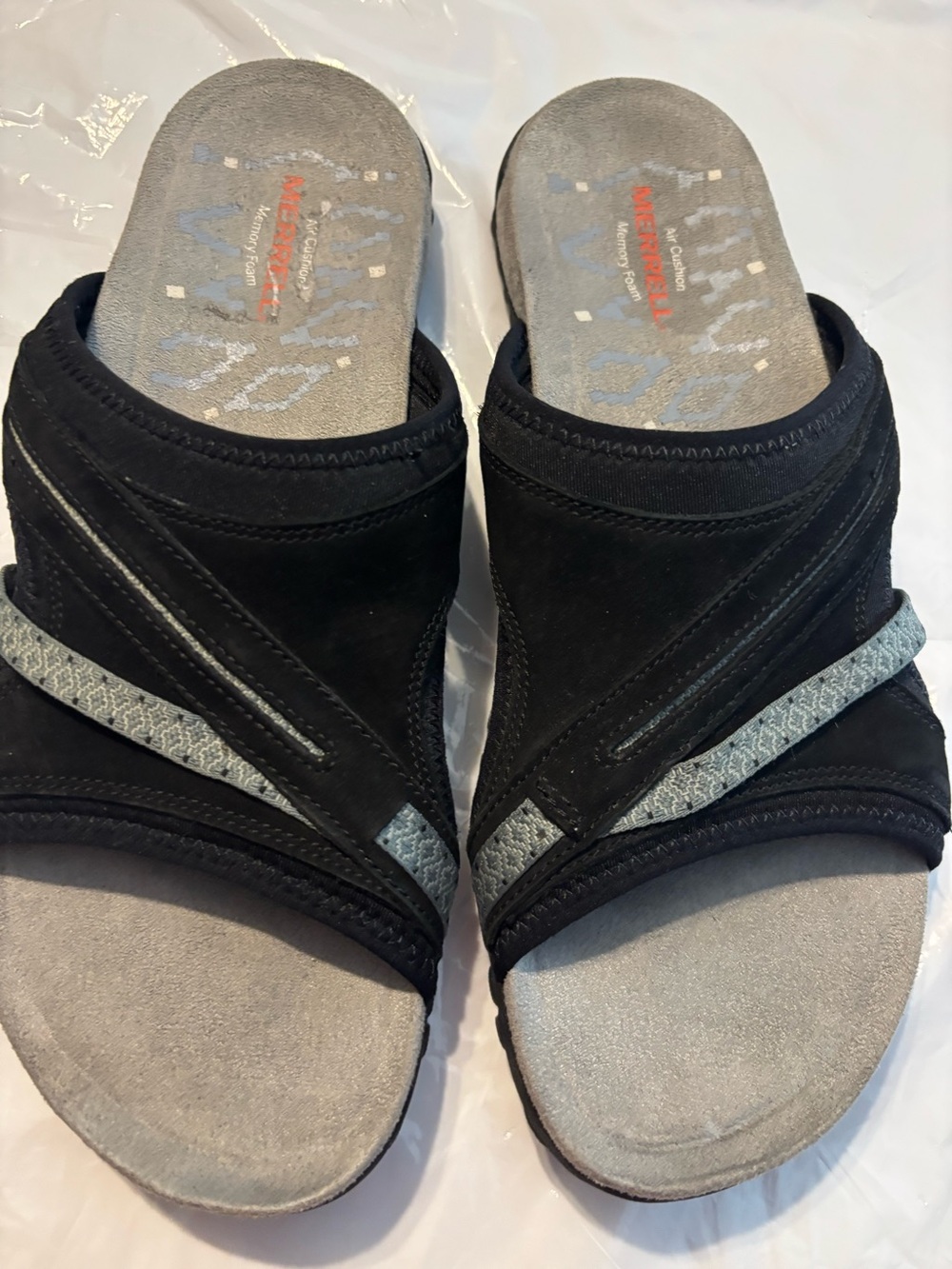 Merrell Woman’s Terran ll
Size 9